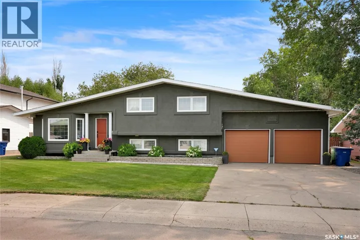 1623 General CRESCENT, Moose Jaw, Saskatchewan S6H6M2