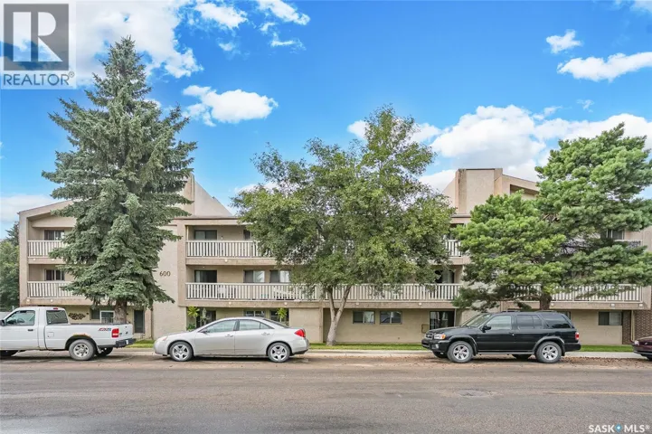 614 310 Stillwater DRIVE, Saskatoon, Saskatchewan S7J4H7