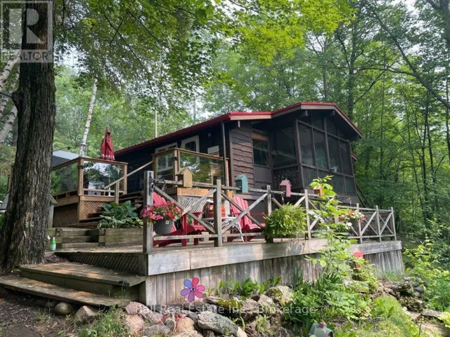 1046 EDITH CRESCENT, Highlands East (Glamorgan), Ontario K0M1R0