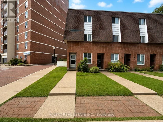 TH69 - 75 EASTDALE AVENUE, Toronto (Crescent Town), Ontario M4C5N3