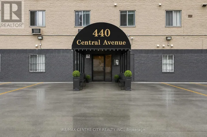 405 - 440 CENTRAL AVENUE, London East (East F), Ontario N6B2E5