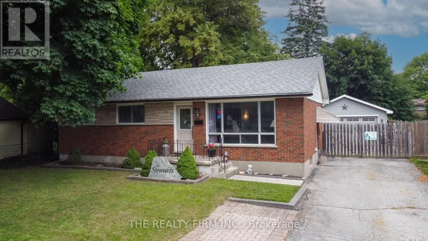 82 LANGTON ROAD, London East (East D), Ontario N5V2M1