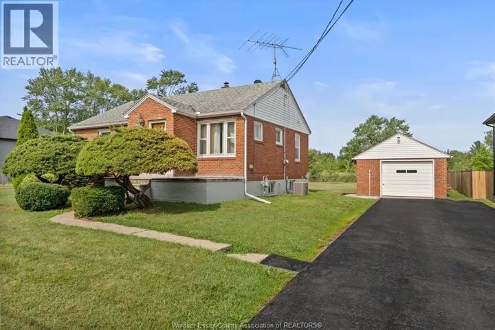 1226 SURREY DRIVE, LaSalle, Ontario N9H1A9