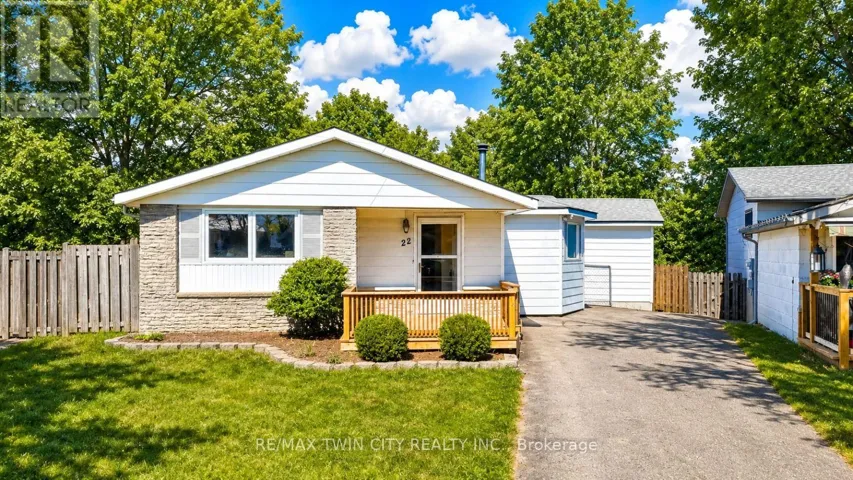 22 BLACKHORNE CRESCENT, Kitchener, Ontario N2E1T1