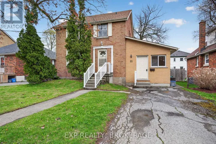 11 CARRUTHERS AVENUE, Kingston (Central City East), Ontario K7L1L9