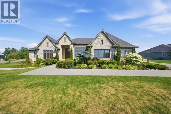 18 HARPER Boulevard, Brantford, Ontario N3T0E1