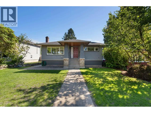 409 W 27TH STREET, North Vancouver, British Columbia V7N2H7
