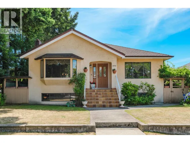 3778 TRIUMPH STREET, Burnaby, British Columbia V5C1Y4