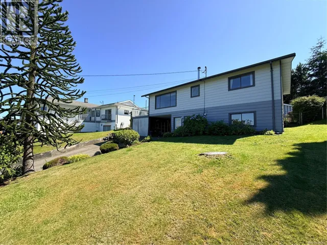 2273 Chelohsin Cres, Port McNeill, British Columbia V0N2R0