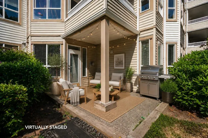 102 8139 121A STREET, Surrey, British Columbia V3W0Z2