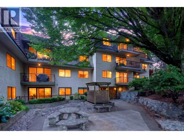 305 466 E EIGHTH AVENUE, New Westminster, British Columbia V3L4L2