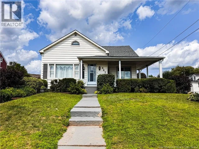 641 Acadie, Dieppe, New Brunswick E1A1J6