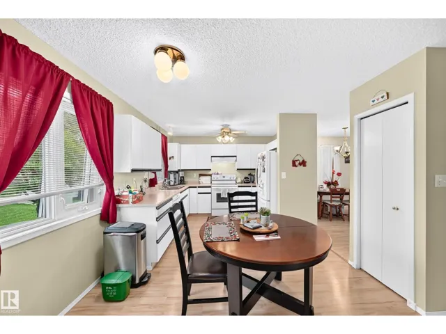 4319 27 ST NW, Edmonton, Alberta T6T1G7