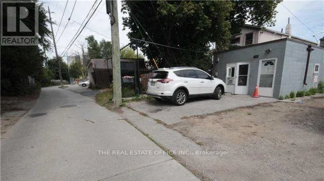 UNIT 1 - 2444 KINGSTON ROAD, Toronto (Birchcliffe-Cliffside), Ontario M1N1V3