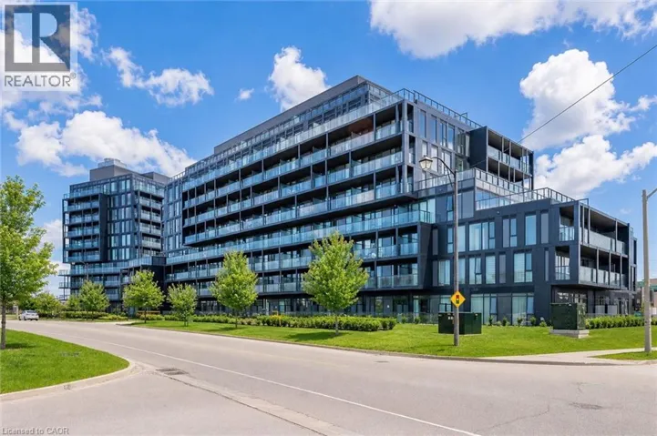 3200 DAKOTA Common Unit# B810, Burlington, Ontario L7M2A7