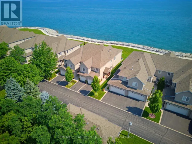 15 - 484 MILLEN ROAD, Hamilton (Stoney Creek), Ontario L8E6G4