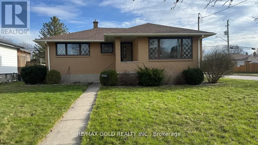 979 WELLINGTON STREET, Sarnia, Ontario N7S1E2
