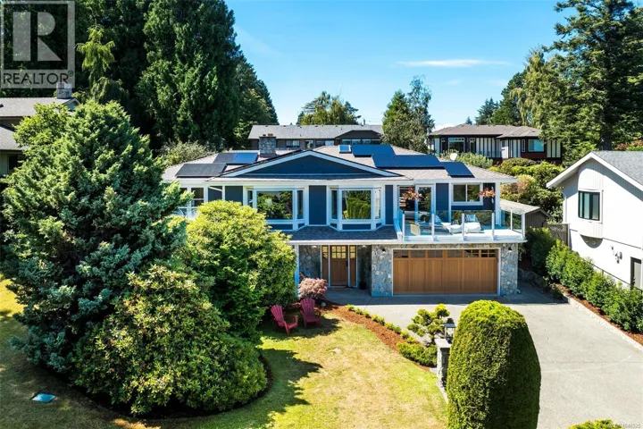 4902 Alamida Cres, Saanich, British Columbia V8Y2T3
