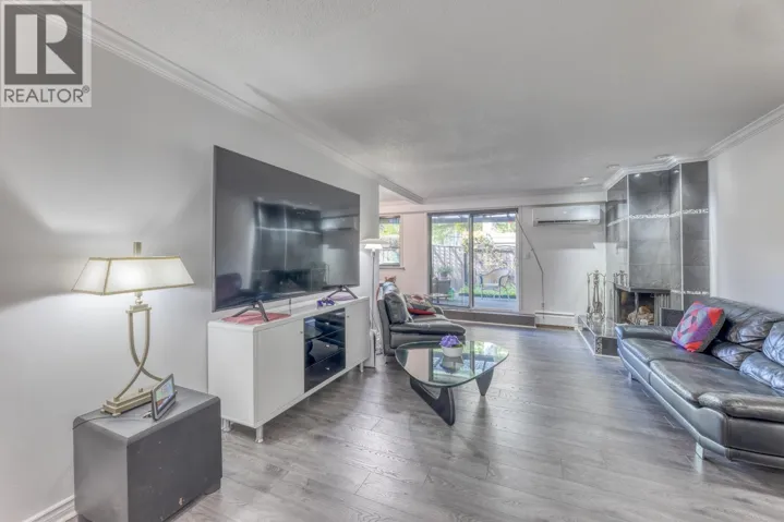 8951 HORNE STREET, Burnaby, British Columbia V3N4J8