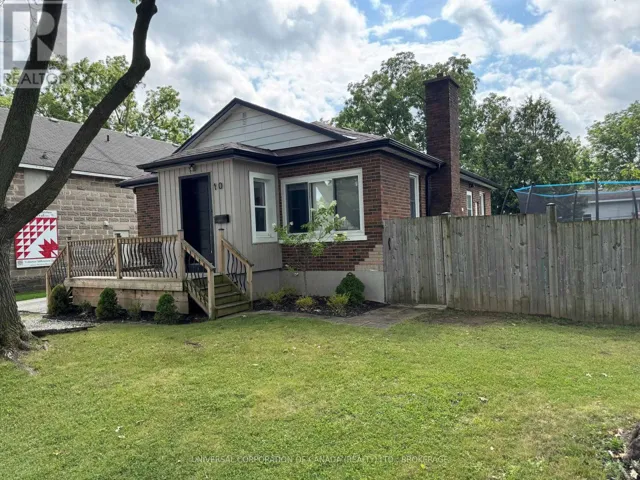 10 EAST STREET, Aylmer, Ontario N5H1W2