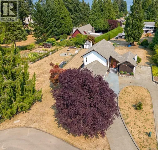3883 Red Baron Rd, Cobble Hill, British Columbia V0R1L0