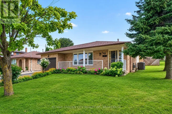 145 ADIS AVENUE, Hamilton (Gurnett), Ontario L9C6T9