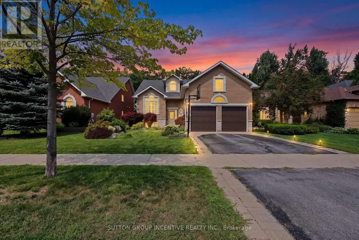 102 CUMMING DRIVE, Barrie (Ardagh), Ontario L4N0C7
