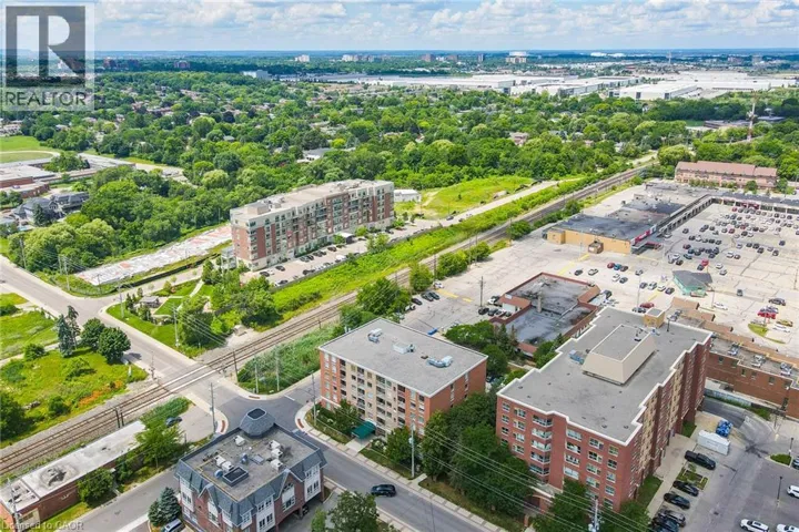32 TANNERY Street Unit# 607, Mississauga, Ontario L5M6T6