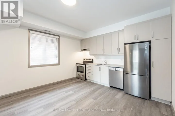 2A - 36 GRANT AVENUE, Hamilton (Landsdale), Ontario L8N2X5