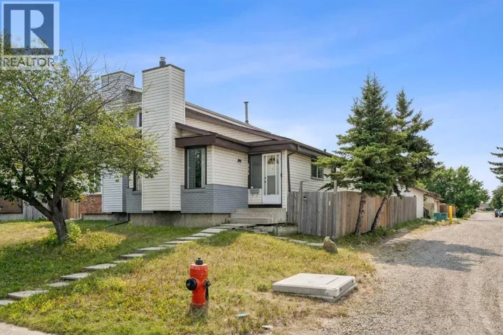 212 Whitman Place NE, Calgary, Alberta T1Y4H9