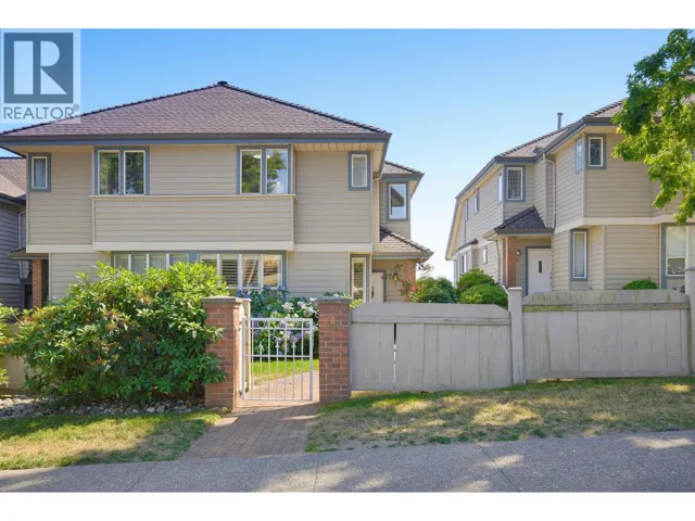 8 920 CITADEL DRIVE, Port Coquitlam, British Columbia V3C5X8