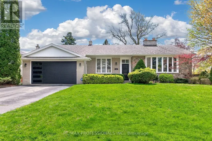 23 RAVENSBOURNE CRESCENT, Toronto (Princess-Rosethorn), Ontario M9A2A9