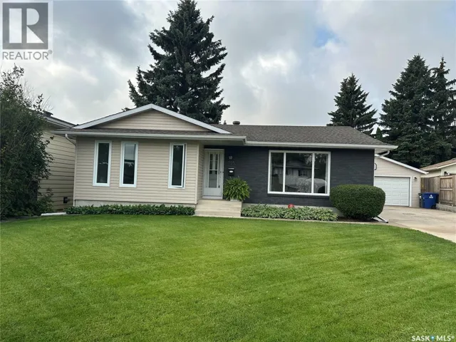 355 Sylvian CRESCENT, Saskatoon, Saskatchewan S7H5E6