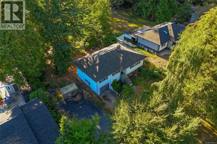 5287 Santa Clara Ave, Saanich, British Columbia V8Y1W6