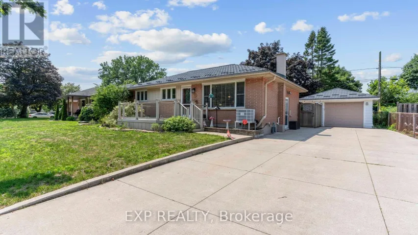 295 TWEEDSMUIR AVENUE, London East (East O), Ontario N5W1L5