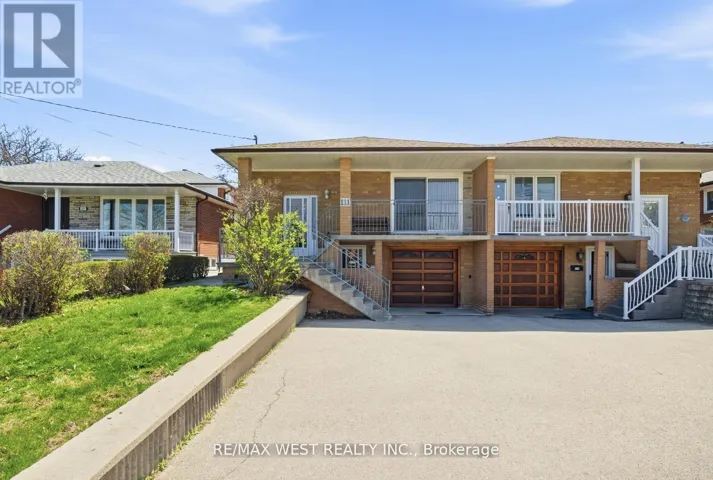 111 SHOREHAM DRIVE, Toronto (Black Creek), Ontario M3N1S8