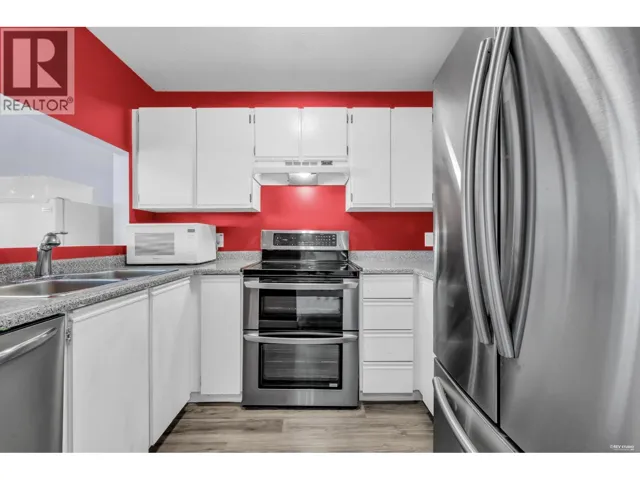 115 918 RODERICK AVENUE, Coquitlam, British Columbia V3K1R1