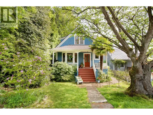 1560 MACGOWAN AVENUE, North Vancouver, British Columbia V7P2X2