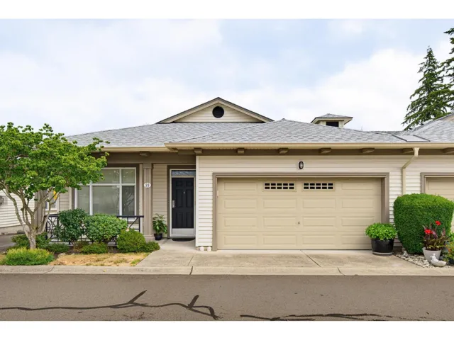 33 15188 62A AVENUE, Surrey, British Columbia V3S1W7
