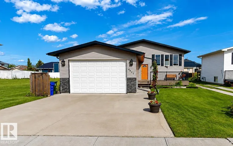 4825 55 ST, Bruderheim, Alberta T0B0S0