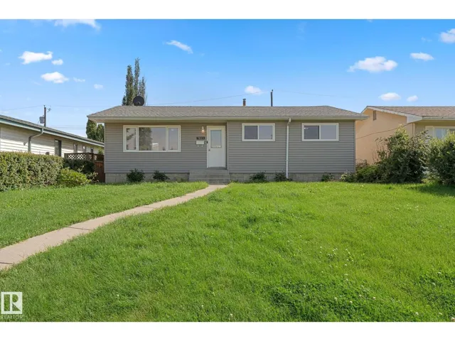 7823 136 AV NW, Edmonton, Alberta T5C2K8
