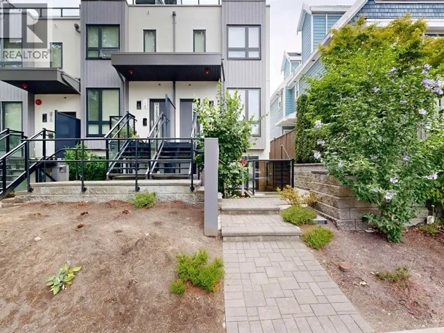 2731 DUKE ST, Vancouver, British Columbia V5R4S8