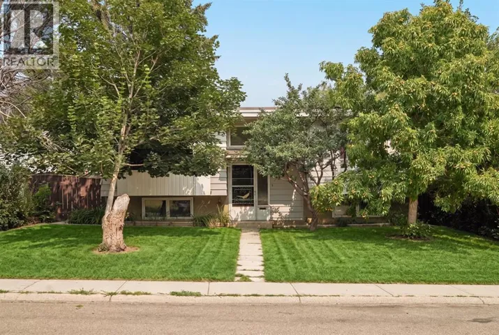 23 Nebraska Road W, Lethbridge, Alberta T1K3Z6