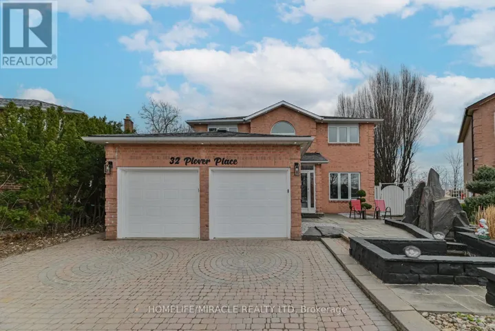 32 PLOVER PLACE, Brampton (Fletcher's Creek South), Ontario L6W4C4