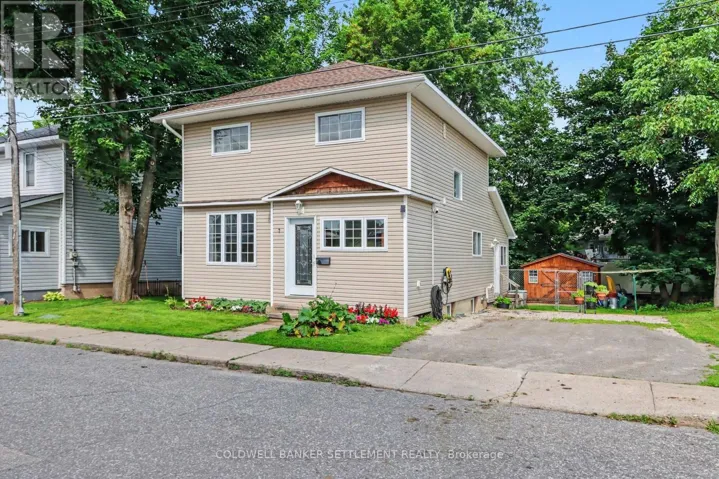7 ALVIN STREET, Perth, Ontario K7H2V8