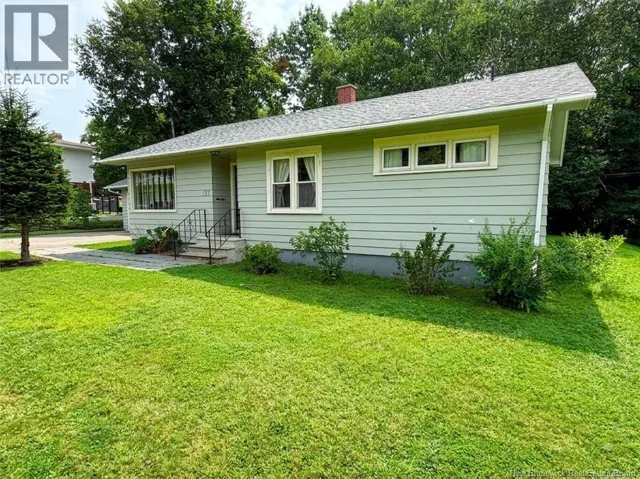 157 St. James Street, Woodstock, New Brunswick E7M2T5
