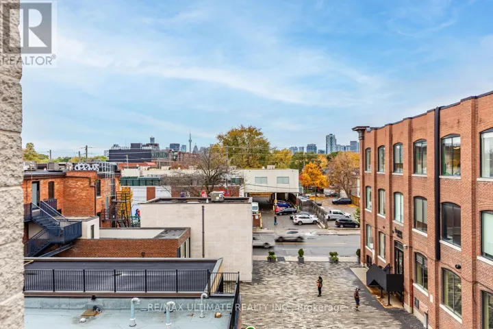5 - 996 QUEEN STREET E, Toronto (South Riverdale), Ontario M4M1K1