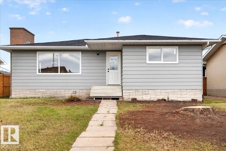 7823 148 AV NW, Edmonton, Alberta T5C2T8
