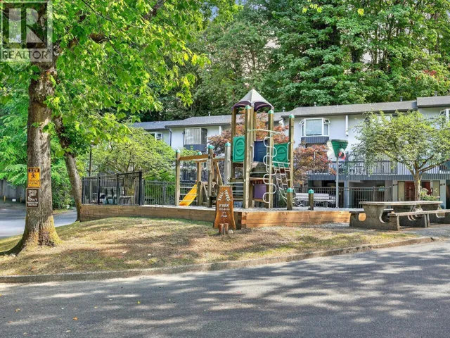 162 JAMES ROAD, Port Moody, British Columbia V3H2S4