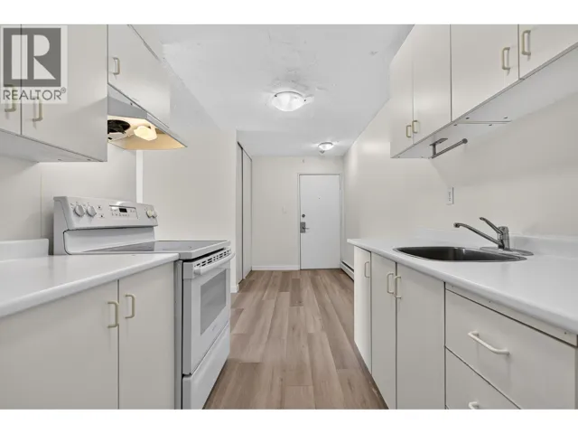 203 7220 LINDSAY ROAD, Richmond, British Columbia V7C3M6